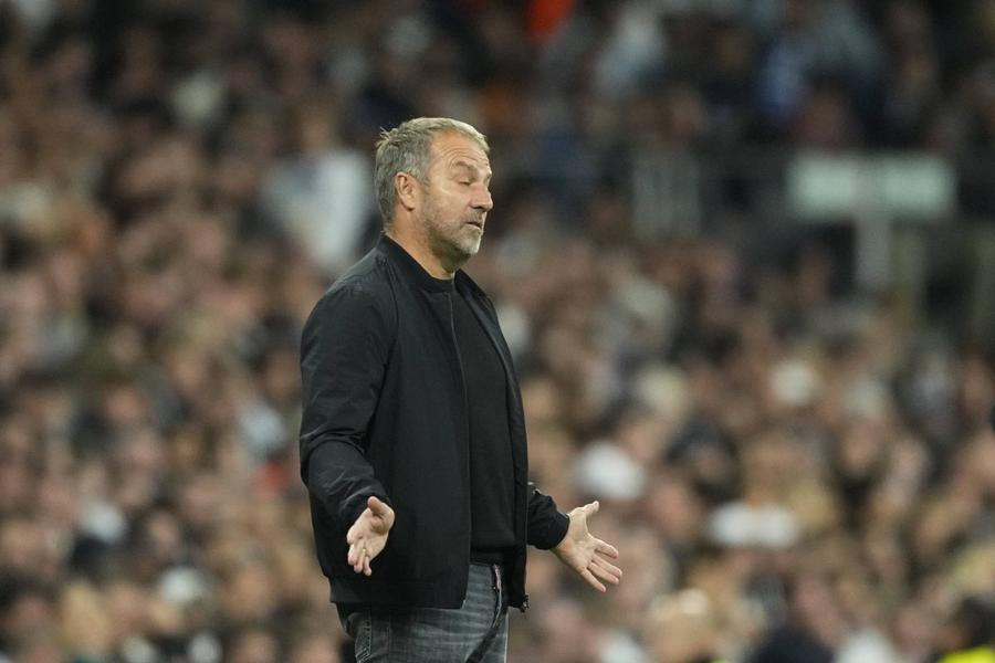 Hansi Flick ar fi vrut ca derbul catalan cu Espanyol să se dispute în cu totul alt context / Foto: Imago Revoltă în LaLiga. Antrenorii sunt consternați după decizia de a juca etapa: „Este un nonsens. Suntem toți în stare de șoc. Chiar nu ne pasă de acest dezastru?”