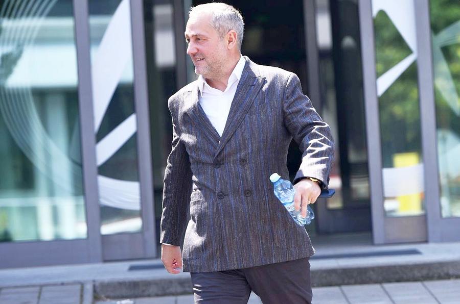 Mihai Rotaru Prima etapă, primul scandal! » Universitatea Craiova, scrisoare deschisă către Vassaras: „Două greșeli grave! Este imposibil ca această delegare să fi fost întâmplătoare”