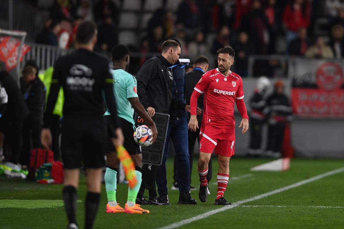 Mircea Rednic, exploziv: „Dinamo NU arată de play-off!” + atacă arbitrajul: „A fost o nebuloasă! Ne-a ținut un «speech» la început”