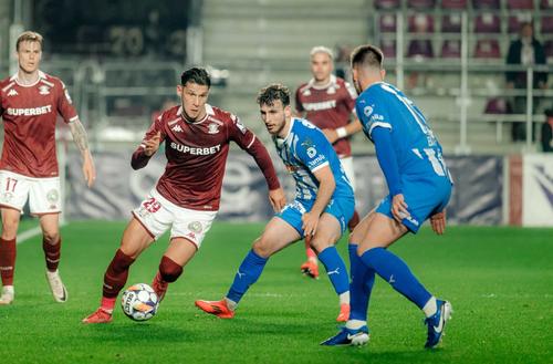 Craiova și Rapid, văzute cu șanse reale la titlu de Stelian Stancu/ foto Imago Images