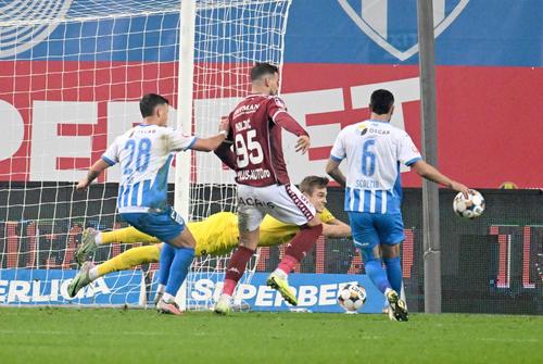 Elvir Koljic, în Craiova - Rapid. FOTO: Sport Pictures