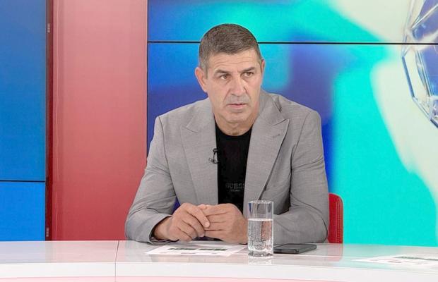 Ce apariție în emisiunea lui Mironică! După ce „a stat ascuns” 10 ani, a venit special de la Caracal pentru a comenta Craiova - Rapid