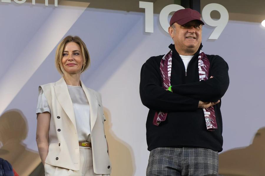 Diana și Dan Șucu / foto: Facebook Rapid Derby incandescent în Bănie! Universitatea Craiova salvează dramatic un punct cu Rapid