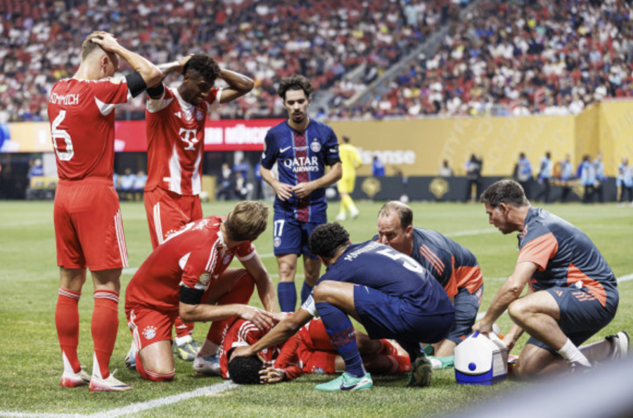 Accidentare groaznică pentru Jamal Musiala, în PSG - Bayern Munchen (2-0) / FOTO: X Continuă veștile bune pentru Bayern Munchen » Revine pe teren!