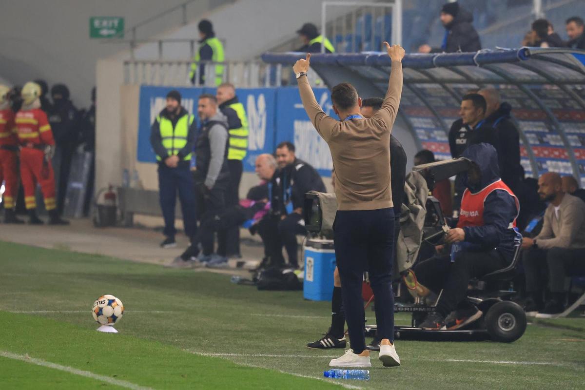 Gesturile lui Mirel Rădoi din Universitatea Craiova - Rapid