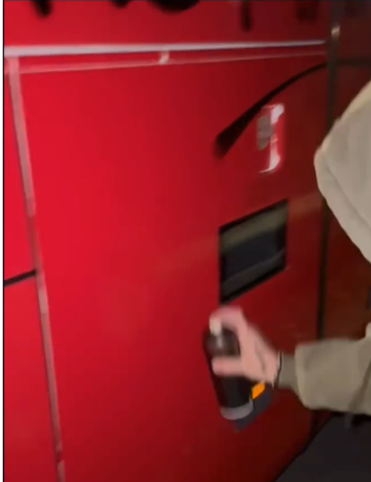 Autocarul celor de la Sepsi, vandalizat de Boys Craiova