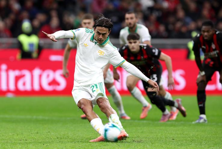 AC Milan - AS Roma, în derby-ul etapei #10 din Serie A // FOTO: Getty Images