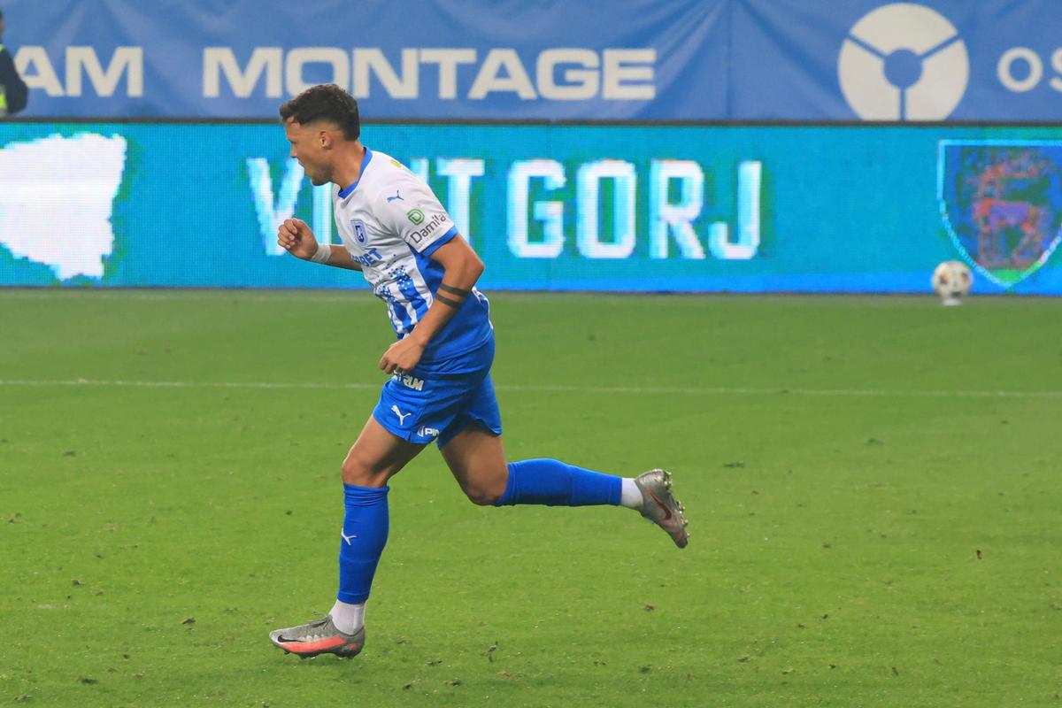 Universitatea Craiova - Rapid, imagini de meci / Ionuț Iordache (GSP)