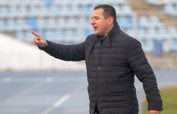 Scandal fără sfârșit în Liga 2! Ianis Zicu iese la atac: „Să avem grijă ce spunem, mor oamenii pe holurile spitalelor!” » EXCLUSIV Reacția lui Daniel Stanciu: „A salvat Farul omenirea”?