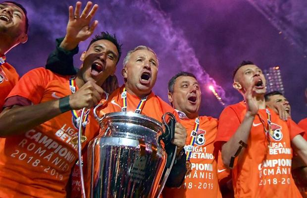 CFR CLUJ - ȚSKA SOFIA. Mario Camora suspină dupa Dan Petrescu: „E neplăcut. Ne-am rugat să rămână”
