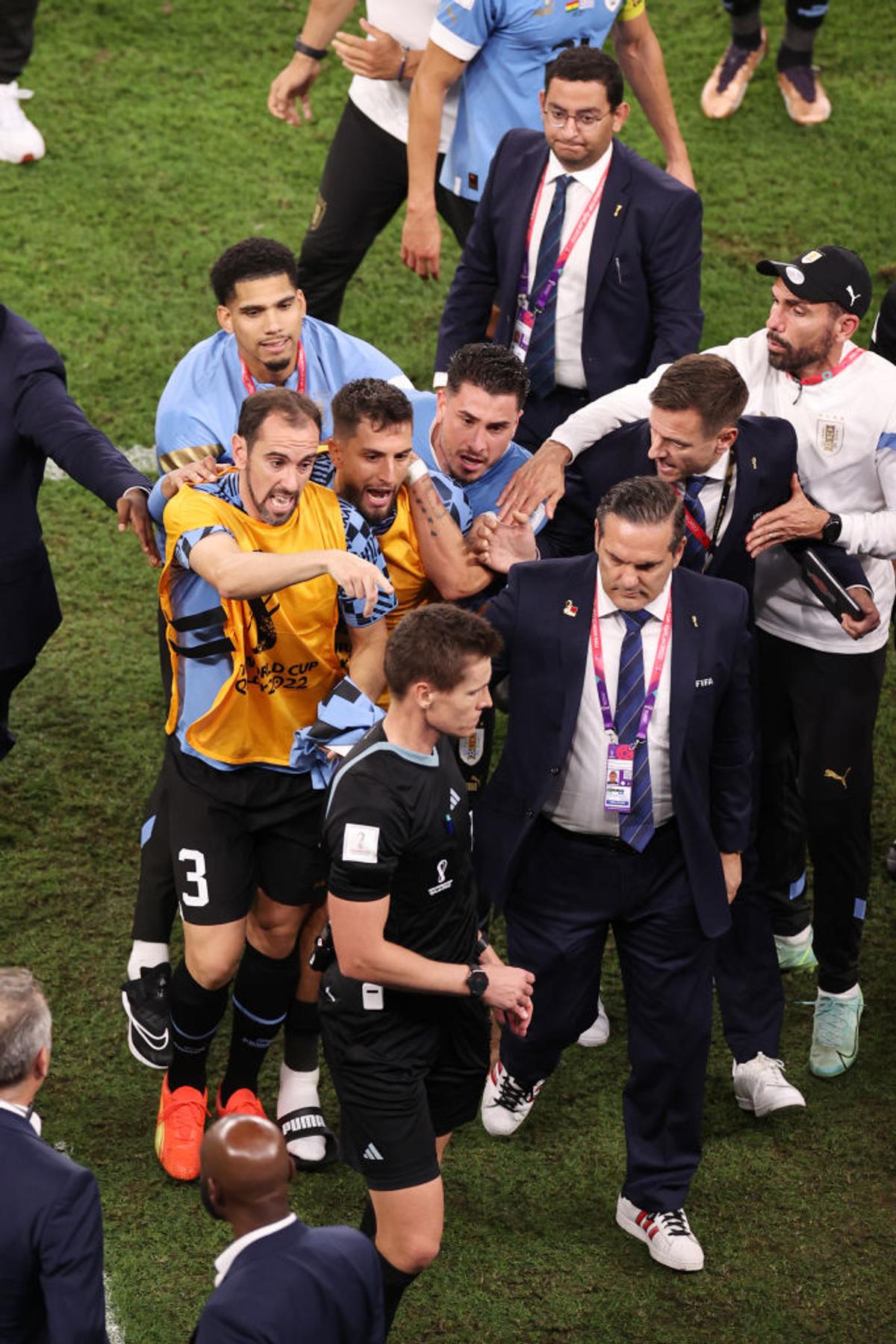 Lacrimi și nervi după Ghana - Uruguay 0-2