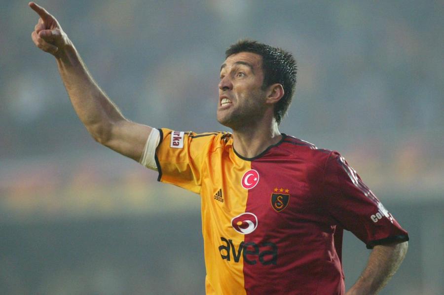 Hakan Șukur e o legendă a fotbalului din Turcia // Foto: Imago Scandal cât eliminarea în sine! Numele urât de toată Turcia, plătit să apară de mai multe ori pe tabelă la Cupa Mondială