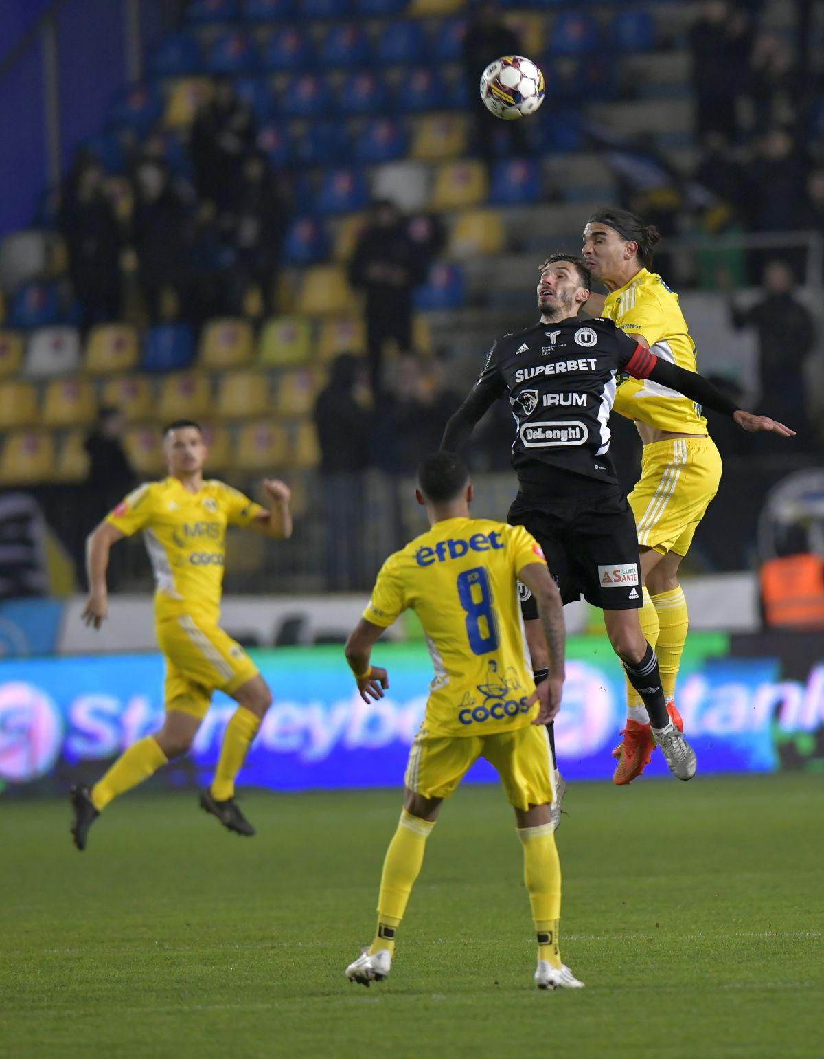 „Lupii” prelungirilor » Petrolul o bate pe U Cluj și revine pe loc de play-off! Clasamentul ACUM
