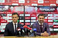 „L-ați luat de pe Google?” » Tensiuni la prezentarea lui Zeljko Kopic la Dinamo: „Haideți că o dăm în derizoriu!”