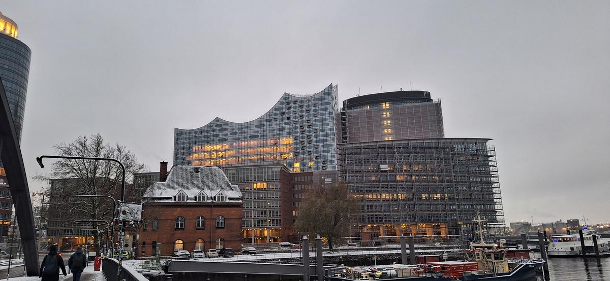 Reportaj din Elbphilharmonie: sala spectaculoasă de 1 miliard de euro, unde va avea loc tragerea la sorți pentru EURO 2024. Foto: Theodor Jumătate
