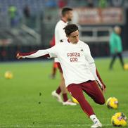 Paulo Dybala, în tricou alb cu numele fostului său coleg, Eduardo Bove / Foto: Imago