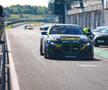 La doar 16 ani, Tudor Tudurachi pilotează cu peste 250 km/h, a scris istorie în campionatele de anduranță din Germania și are o maturitate incredibilă în discurs: „Uneori simt că fac parte din mașină”