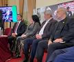 Mircea Lucescu, aclamat la Primăria Iași! Urmează București în această după-amiază » Selecționerul și-a lansat cartea: „Sunt lucruri importante acolo, sper să-i ajute pe antrenori”