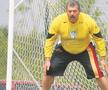 Una dintre ultimele apariții ale lui Duckadam în poartă, la întâlnirea aniversară de la Cheile Grădiștei, la 28 de ani de la Sevilla