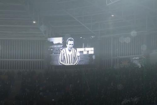 Tadeusz Swiatek, în tribună la acel meci, s-a trezit omagiat! // foto: X @ KubaSeweryn