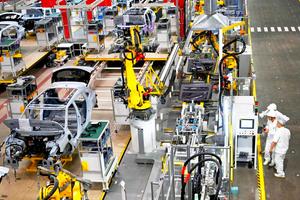 Supremația Chinei: BYD anunță exporturi-record, în timp ce VW dă afară 100.000 de oameni, un „record” istoric la nivel mondial