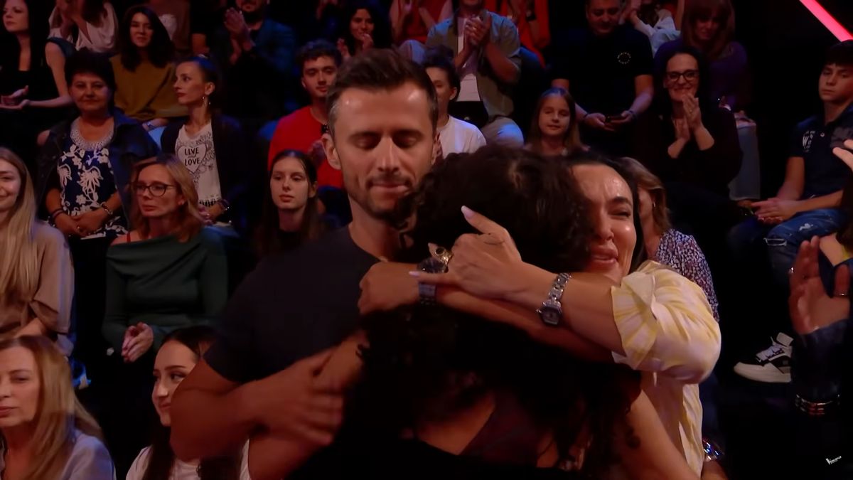 Eva Nicolescu, Vocea României