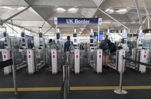 Imagine din incinta aeroportului Stansted, unde a fost arestat suspectul / Foto: Imago