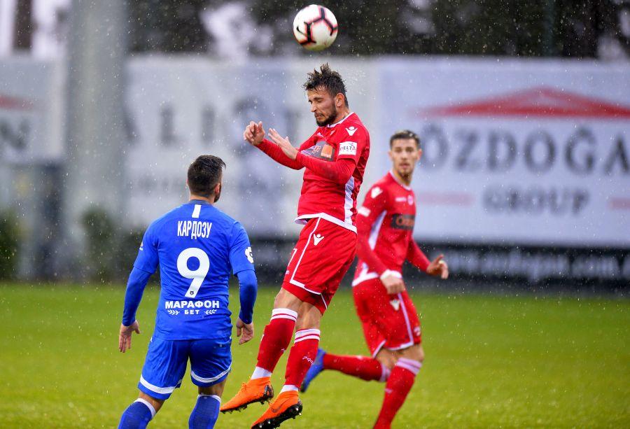 FCSB a tras Dinamo la Marbella » „Câinii” îi copiază pe roș-albaștri, după cantonamentul dezastruos din 2019