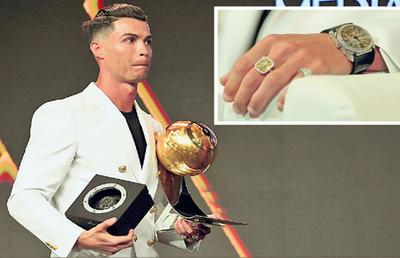 Cristiano Ronaldo, strălucitor la Globe Soccer Awards » A purtat un ceas de aproape un milion de euro
