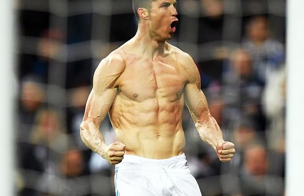 Cristiano Ronaldo pus la RESPECT de Raphael Varane la un antrenament: „Nu era momentul să mă las călcat în picioare”