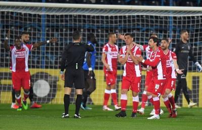 Dinamo s-a reunit azi! Fanii „câinilor” au fost prezenți la reunire + cine nu a venit la Săftica