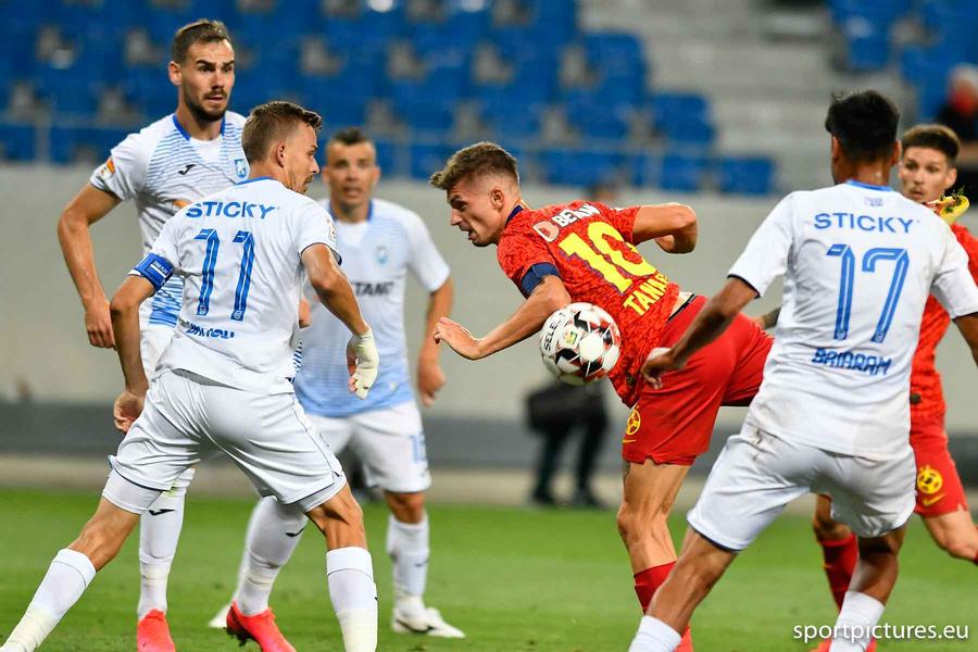 CALENDAR 2021. Sportul rege e plin de evenimente de top » Fotbal la foc automat!