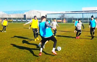 FOTO FCSB și-a prezentat prima achiziție a iernii » S-a antrenat deja cu noii colegi + ce număr va purta