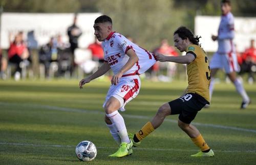 Gabi Răduță, fostul manager al Academiei lui Dinamo, a comentat pe seama scandalului momentului, mutarea mijlocașului Ahmed Bani (18 ani) la Dinamo.