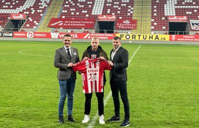 FOTO UTA a reușit primele două transferuri ale iernii: un internațional care a înfruntat România și un „decar” brazilian