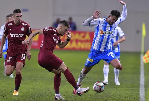 Denis Ciobotariu (numărul 13) ar putea pleca de la CFR Cluj // FOTO: Imago