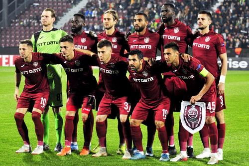 Andrei Peteleu, al doilea de la stânga la dreapta pe rândul de jos, la CFR Cluj // foto: Imago Images
