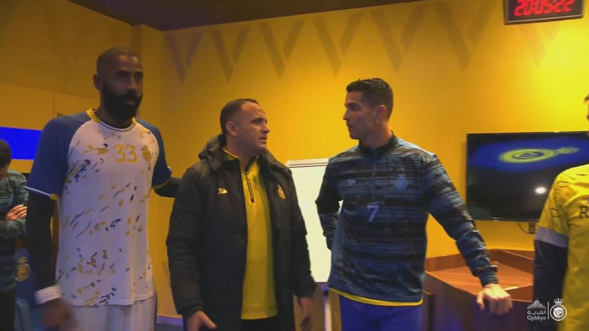 Cristiano Ronaldo, prezentat la Al Nassr: „Contractul este unicat, pentru că eu sunt un jucător unic” » Mii de fani au venit pe stadion pentru un eveniment spectaculos!