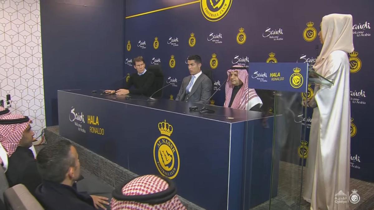 Cristiano Ronaldo, prezentat la Al Nassr: „Contractul este unicat, pentru că eu sunt un jucător unic” » Mii de fani au venit pe stadion pentru un eveniment spectaculos!
