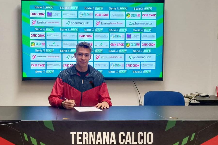 Mario David Fotbalistul care a debutat la 16 ani pentru clubul din Superliga tocmai a semnat în Italia