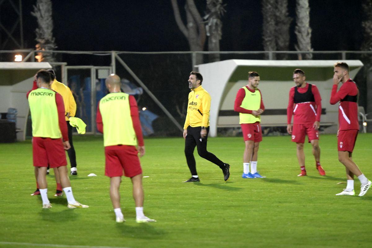 FOTO Dinamo, primul antrenament în cantonamentul din Antalya
