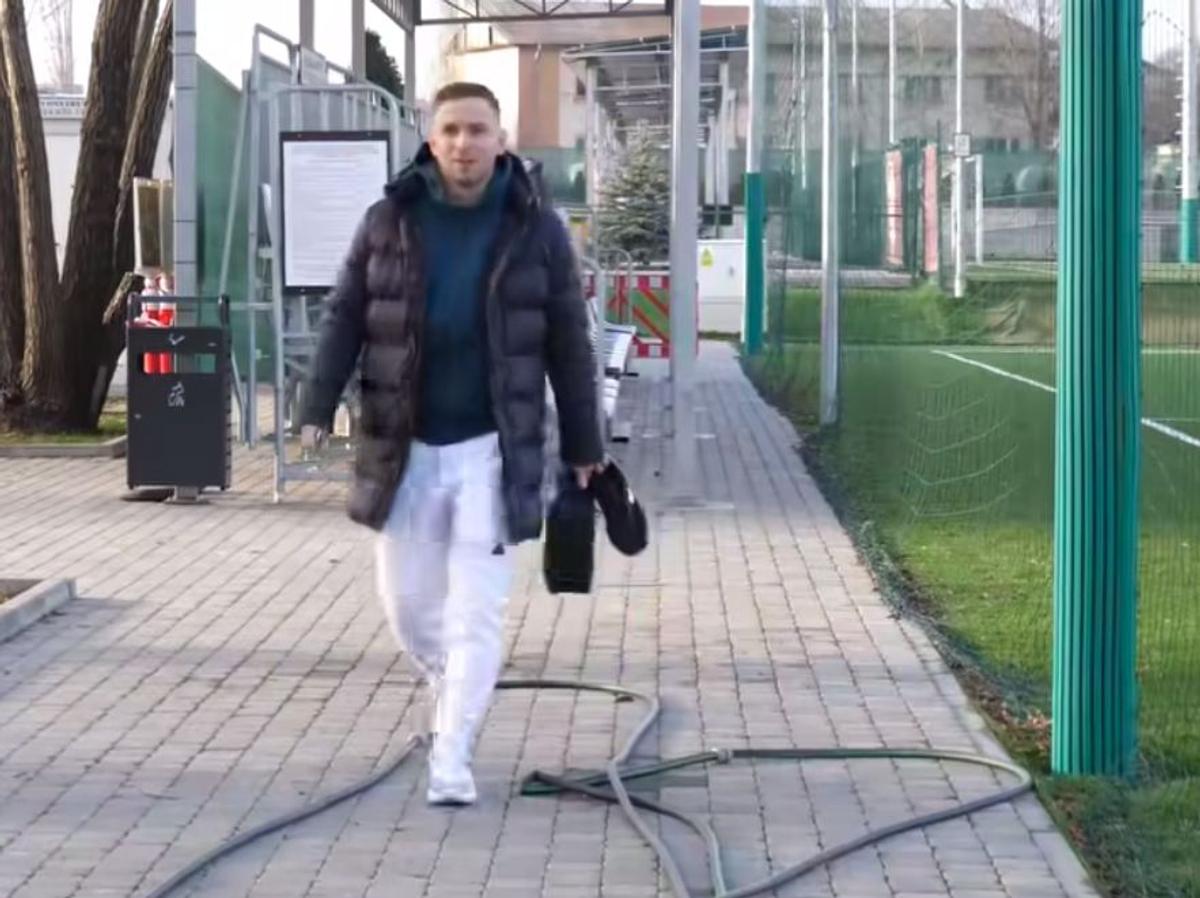 Rapid s-a reunit astăzi: 28 de jucători sub comanda lui Bergodi » Surprize-surprize. Cine l-a impresionat pe reporterul GSP: „Că tot ziceți că sunt firav”