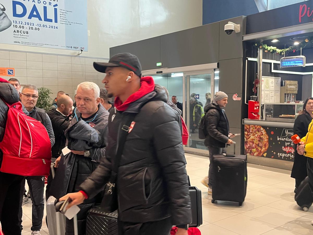 Dinamo a plecat în cantonament în Turcia