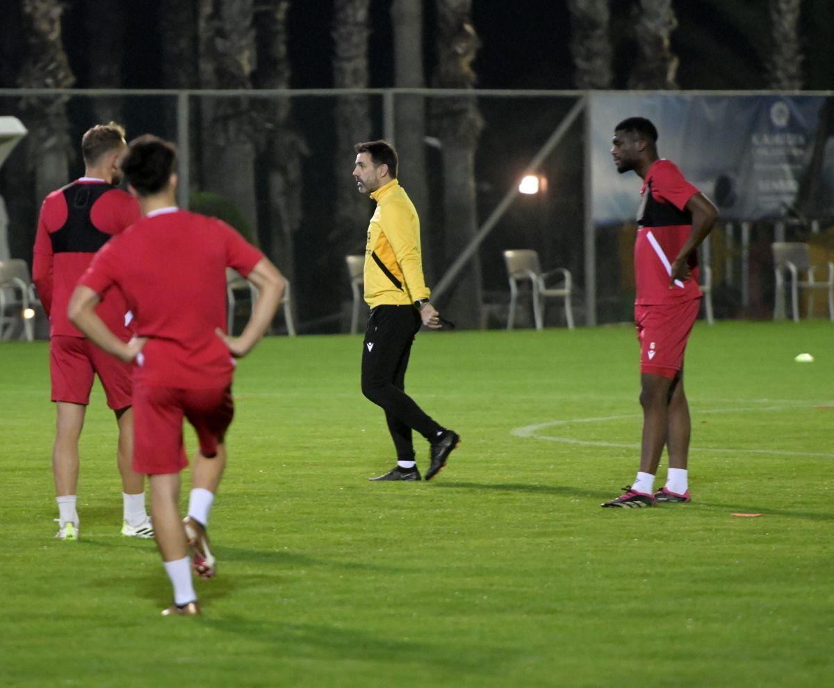FOTO Dinamo, primul antrenament în cantonamentul din Antalya