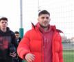 Rapid s-a reunit astăzi: 28 de jucători sub comanda lui Bergodi » Surprize-surprize. Cine l-a impresionat pe reporterul GSP: „Că tot ziceți că sunt firav”