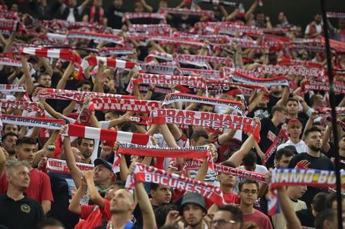 Dinamo a anunțat aducerea fundașului central Darko Velkovski (28 de ani) printr-o postare care i-a enervat pe fani.