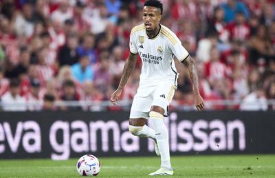 Cinci știri tari din mercato invernal. Real Madrid i-a prelungit contractul accidentatului Eder Militao și i-a pus o clauză de reziliere ireală