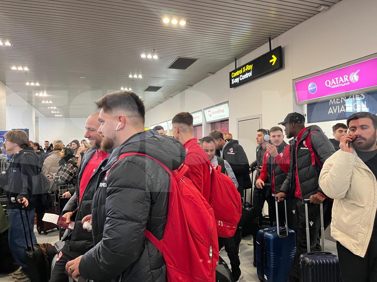 A semnat Kopic? Anunț făcut direct pe aeroport, înaintea plecării în Antalya + Situația la zi cu transferurile: „Am luat unul, mai vin 3”
