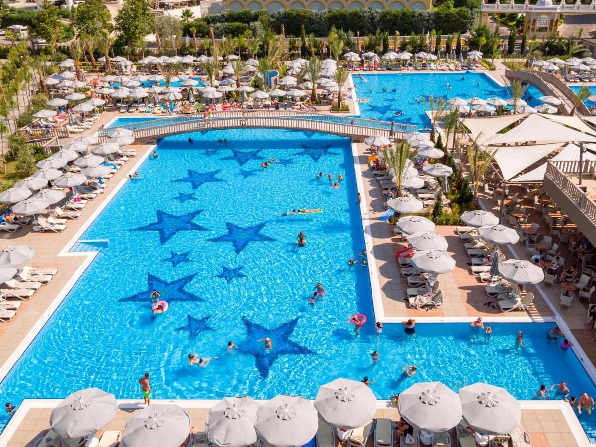 Sibienii, start în 2025 » Hotel de 5 stele și 3 amicale în Antalya + revine Jovan Markovic