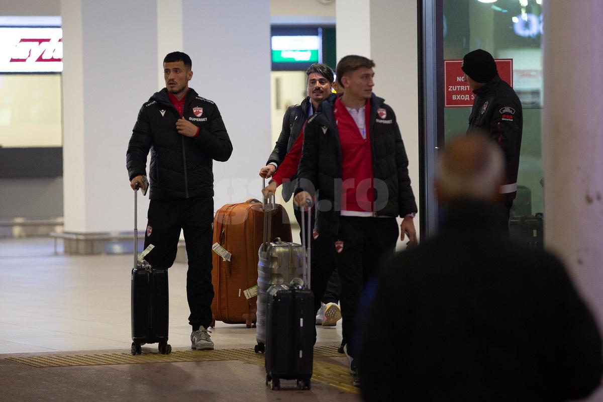 Dinamo a ajuns în Antalya » Din Turcia, „câinii” anunță categoric: „Locul nostru e în play-off!”